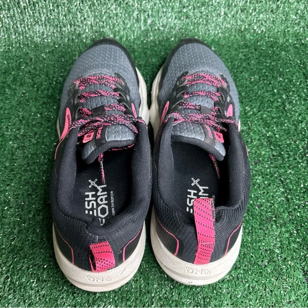 Brooks women divide